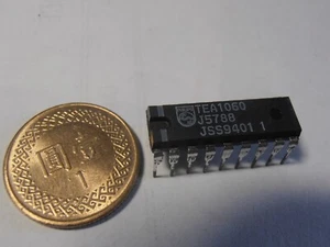 2x TEA1060 / TEA1061 versatile phone transmission with dialler DIP18 PHILIPS - Picture 1 of 4