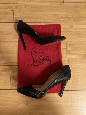 Christian Louboutin 黑色闪光 39 码 — 第 1/4 张图片
