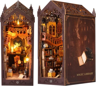 Book Nook Kit, DIY Book Nook Library Miniature Da Costruire DIY Booknook 3D Puzz - Immagine 1 di 4