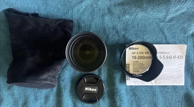 Nikon AF-S DX ZOOM-NIKKOR 18-200mm f/3.5-5.6G IF-ED Lens With Soft Bag Case Hood - Image 1 of 4
