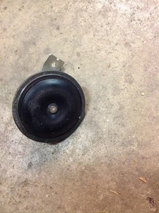 C288 2004 2005 2006 04-06 Yamaha YZF R1 Horn OEM Free Shipping - Picture 1 of 1