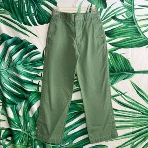 Vineyard Vines Girls 10/12 Green Preppy Minimalist Classic Straight Khaki Pants - Picture 1 of 12
