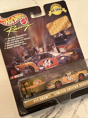 1998 HOT WHEELS PIT CREW PRO RACING LIMITED EDITION SERIES GOLD - Image 1 of 3