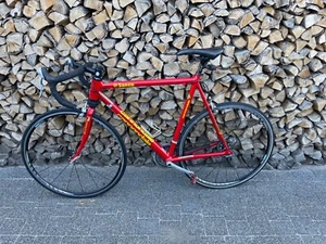 Cannondale Saeco Road bike - Picture 1 of 16