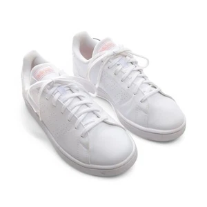 Cobra Kai (TV) - Scarpe da tennis Adidas Advantage Base da donna bianche rosa brillante - Foto 1 di 5
