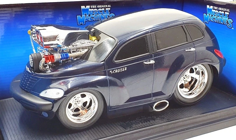 Muscle Machines 1/18 Scale Model Car 18542 - 2000 Chrysler PT Cruiser - Purple - Image 1 of 4