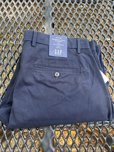 GAP Men's Essential Khakis Straight Leg Stretch Fabric Flat Front Blue 34x32 - Picture 1 of 7