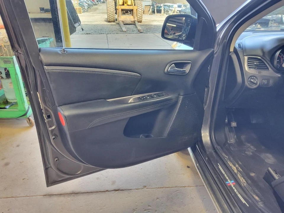 JOURNEY   2017 Front Door Trim Panel 540621 Foto 1 de 1
