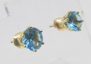 14K YELLOW GOLD GENUINE ROUND BLUE TOPAZ SCREW BACK EARRINGS 6MM - 1.5 G - Picture 1 of 3
