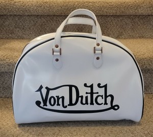pink von dutch purse