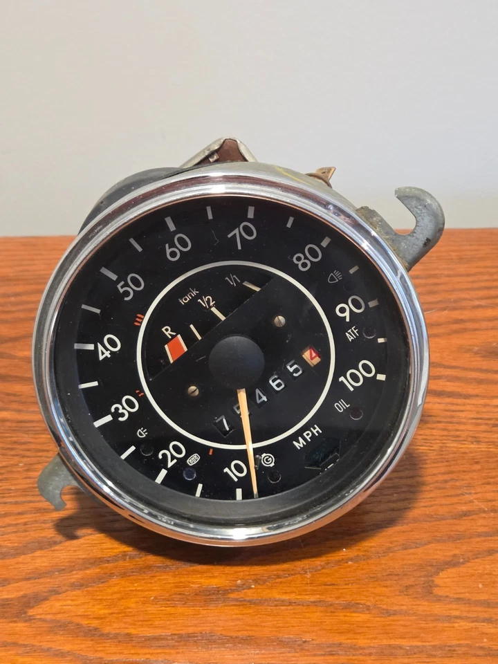 Velocímetro VW Bug Beetle, 1972 Volkswagen 113 957 023 L compatible con 1972 Foto 1 de 3