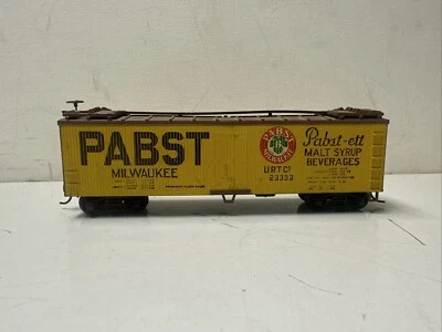 HO Scale Rail Master 40' Refrigerator Car - Pabst 23333 - Image 1 of 4