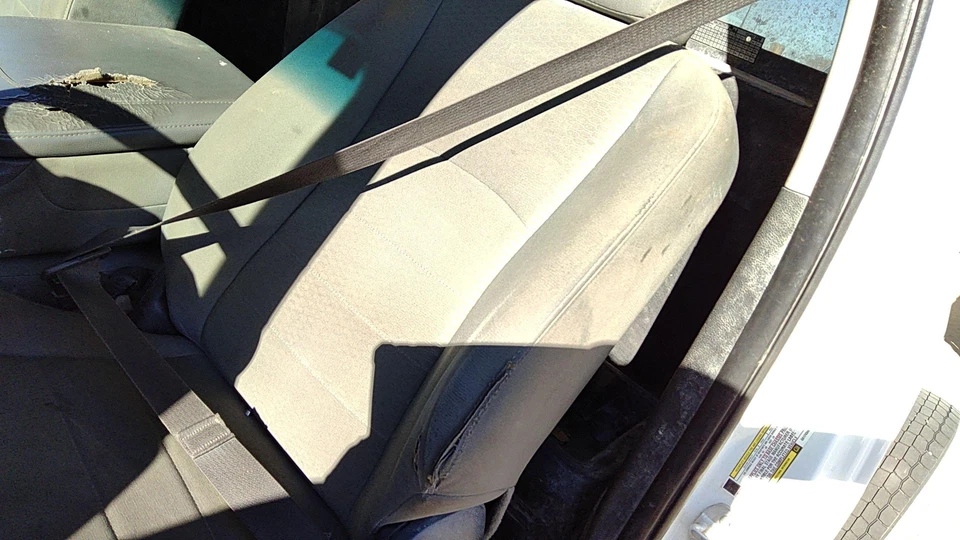 Оригинальный натяжитель переднего ремня безопасности левый для Dodge Ram 4500 15–23 годов выпуска через плечо серый X8 - Изображение 1 из 4