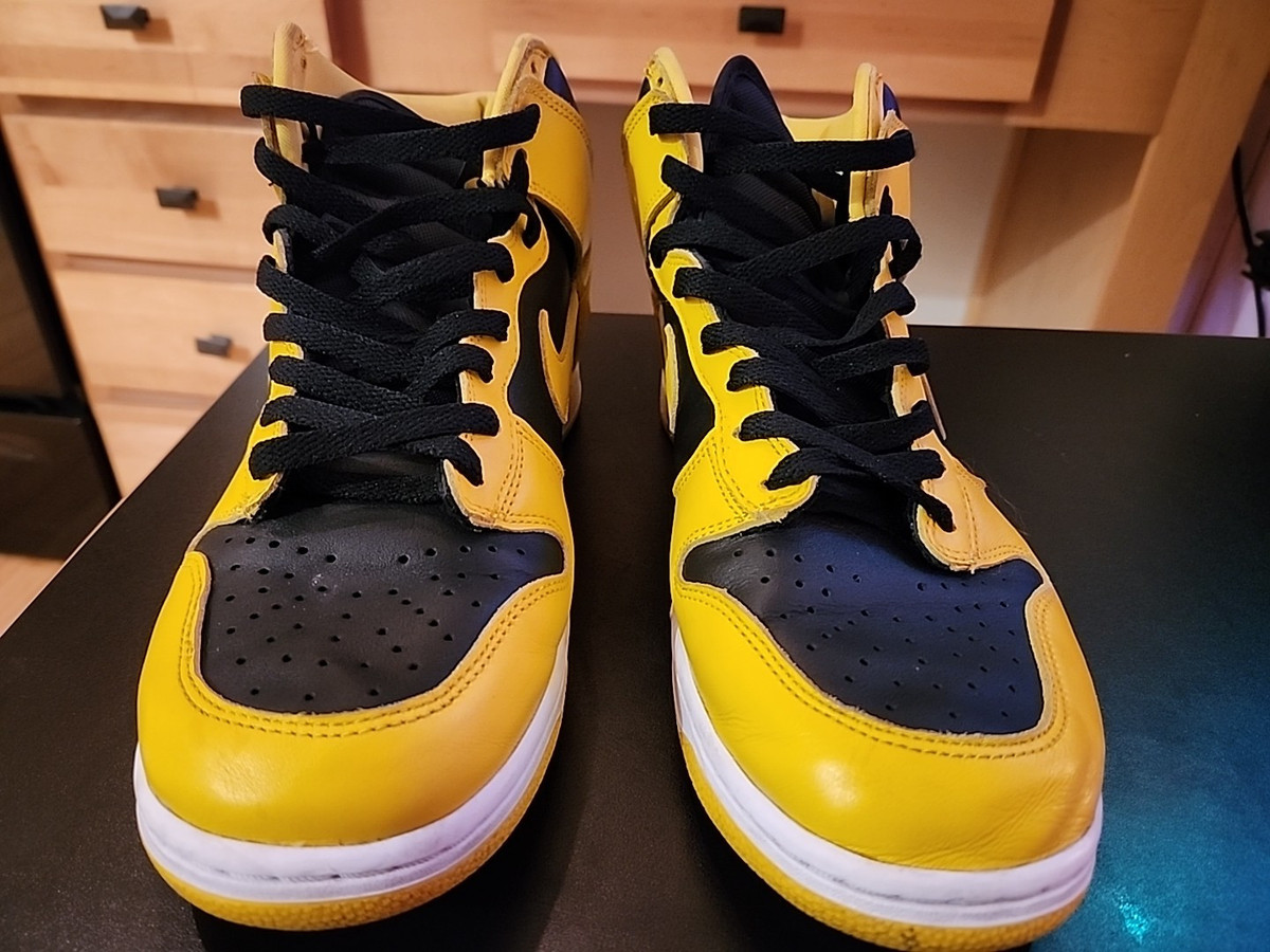Nike Dunk High Black Varsity Maize for Sale | Authenticity Nike Dunk High Black Varsity Maize for Sale | Authenticity