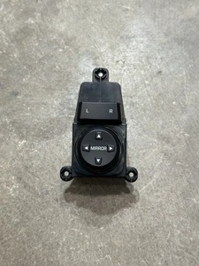 Unidad de interruptor de control de espejo maestro principal del lado izquierdo del conductor 16-21 OEM Hyundai Tucson - Imagen 1 de 11