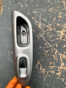 NISSAN JUKE WINDOW REGULATOR SWITCH 829611KA2A REAR LEFT F15 2010 - 2019 - Picture 1 of 4