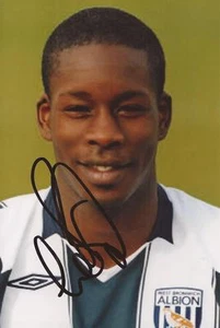 FOTO RETRATO 6x4 firmada por Leon Barnett de West Brom + certificado de autenticidad - Imagen 1 de 1