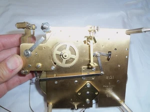Franz Hermle 351-830 Movimento Orologio D 66 cm/90,16 Ricambi o Riparazione #51 - Foto 1 di 2
