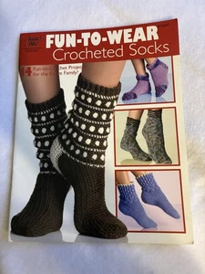 Fun to Wear Crocheted Socks 14 Designs 2006 Annie's Attic Pattern Book - Bild 1 von 3