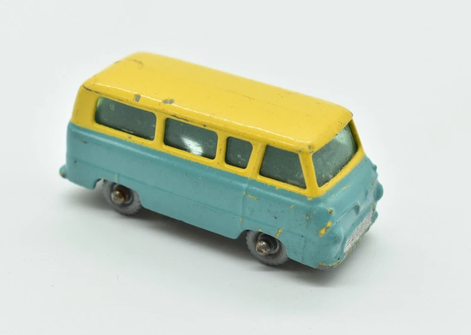 Lesney/Matchbox - No. 70 A, FORD THAMES ESTATE CAR, 1959, Clear Windows, SPW - Image 1 of 4