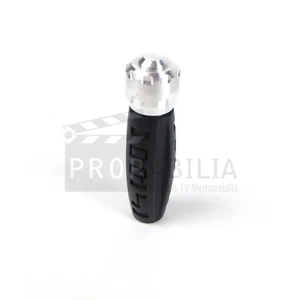 ARROW Green Arrow's Hero Arrow Bandolier Gadget Original Series Prop (0177-6024) - Picture 1 of 4