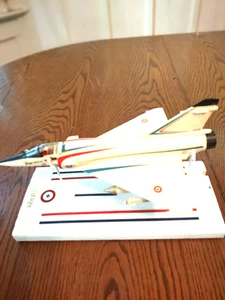Dassault Mirage 2000 Air Supremacy fighter - Picture 1 of 5