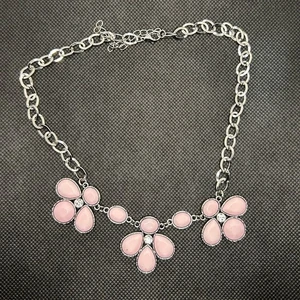 Blumen Cluster Statement Halskette Rosa Modeschmuck - Bild 1 von 4