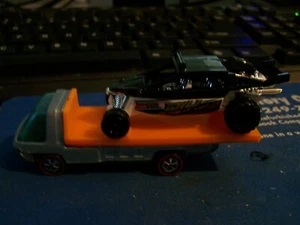 Hot Wheels Heavyweights caja de camión de cuadro largo, sin rampa - Imagen 1 de 4