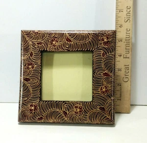 1 Small Wood Decorative Batik Picture Frame, 6" Height, Hand Crafted in Bali - Picture 1 of 2