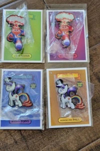 2022 SDCC TOPPS GARBAGE PAIL KIDS ADAM BOOM BOMB TONY PAUL PIN CARD SET OF 4 - Picture 1 of 1