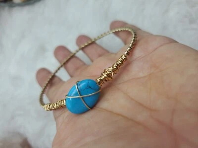 Handmade wire wrapped blue howlite stone bracelet - Image 1 of 4