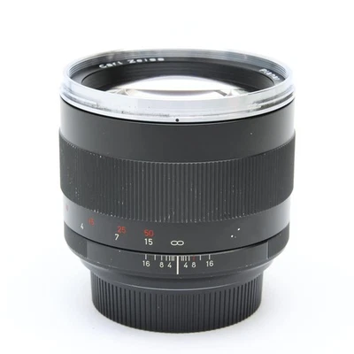 Carl Zeiss Planar T* 85mm F/1.4 ZE (for Canon EF mount) #110 - Image 1 of 4