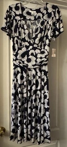 Dressbarn NWT Women’s Size 10P Dress Navy Blue White NEW 5607 - Picture 1 of 4