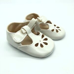 Baby Girls Soft Sole Flats Faux Leather Cut Out Hook & Loop Ivory Size 1