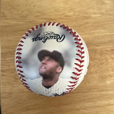 DEREK JETER NY LOGO DE LOS YANKEES DE NUEVA YORK FOTO RAWLINGS BÉISBOL ⚾️ PELOTA Foto 1 de 4
