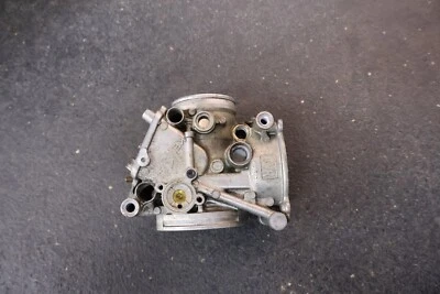 KAWASAKI 2001 ZX900 ZX9R NINJA RIGHT INSIDE CARBURETOR HOUSING EMPTY BODY - Image 1 of 4