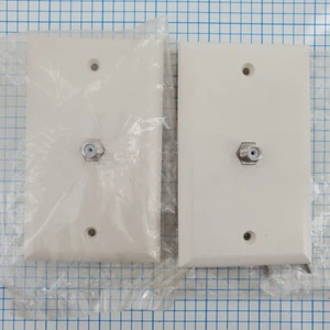 Cable \ Coax Jack F-Connector 1-Port 1-Gang Ivory Wallplate Cover- Lot of 2 - Picture 1 of 3