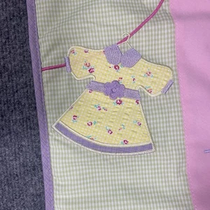 OshKosh Baby Stoff Wachstumstabelle Wandbehang Kinderzimmer Dekor rosa grün Gingham - Bild 1 von 20
