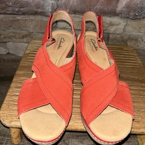 Clarks Women Adjustable Strap Coral /Burnt Orange Cork 3” Wedge 7.5M Sandals - Picture 1 of 18