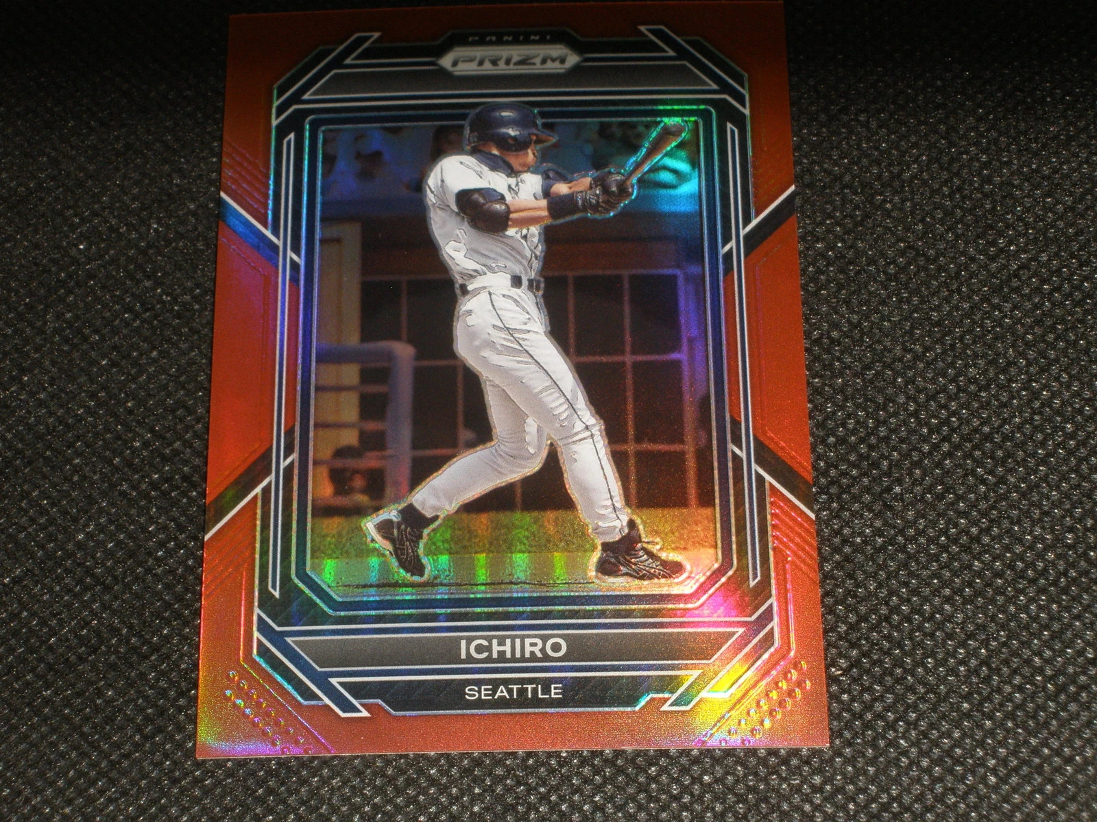 2023 Panini Prizm Red Prizm #32 Ichiro 127/199