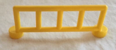 Lego Duplo Amarillo Riel Cerca Pieza Granja Zoo Pluma  Foto 1 de 2