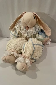 Vintage Handarbeit Osterhase Hase Plüschtier Stofftier Chenille Spitze EUC - Bild 1 von 14
