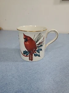 Lenox Winter Greetings Cardinal Mug Gold Trim Loop Handle by Catherine McClung - Picture 1 of 6