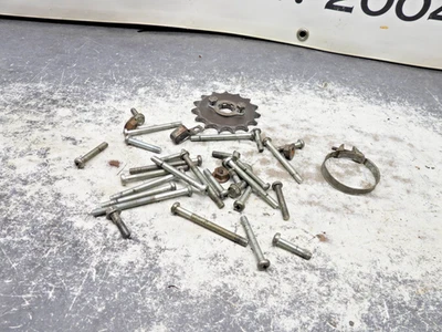 Honda MR 250 MR250 1976 Elsinore tuercas y pernos lote 2899 Foto 1 de 4