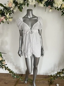 Womens Influence Playsuit White Size 8 & 12 Cut Out Tie Front Puff Sleeve LV63 - Picture 1 of 23