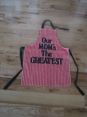 DELANTAL Our Mom's The Greatest rojo blanco raya Foto 1 de 4