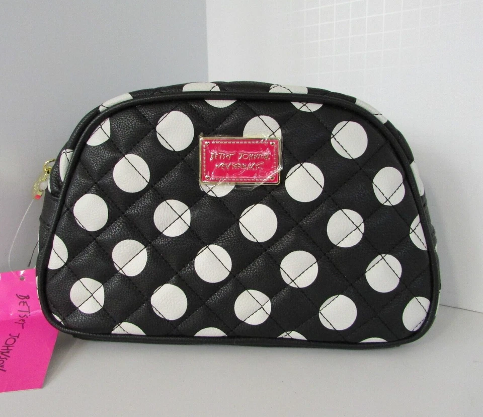 Betsey Johnson Loaf Fuchsia Pouch Cosmetic Made up Bag