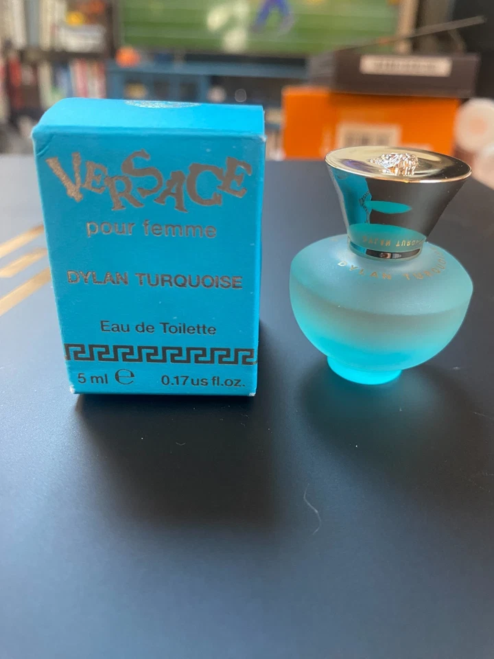 Nuevo en caja Lujo Versace Dylan Turquesa Pour Femme Eau de Toilette Dabber 5 ml! Foto 1 de 1
