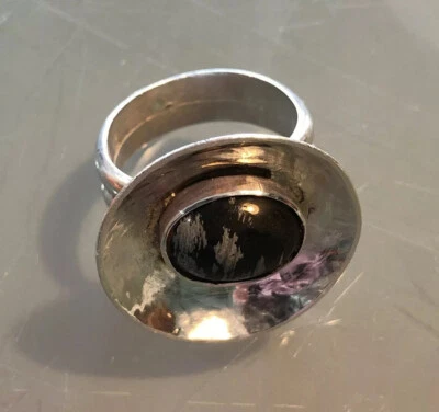 Anillo de plata de ley 925 único artesanal martillado disco copo de nieve obsidiana Foto 1 de 4