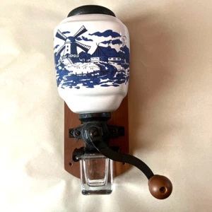 Coffee mill, antique, Delft, windmill, made in the Netherlands, 1960s, wall hang - Picture 1 of 12
